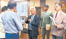 6 RTO ಕಚೇರಿಗಳ ಮೇಲೆ ಲೋಕಾ ದಾಳಿ; ಅಧಿಕಾರಗಳ ಕಂಡು ಪೇರಿಕಿತ್ತ ಏಜೆಂಟರು!