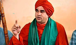 Government must ban cow slaughter, says Panchamasali seer