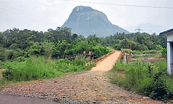 Belthangady: ಚಂದ್ಕೂರು ರಸ್ತೆ ಹೊಂಡಮಯ