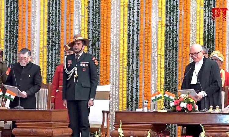 Jharkhand HC ಮುಖ್ಯ ನ್ಯಾಯಮೂರ್ತಿಯಾಗಿ ಮಹೇಶ್ ಶರಶ್ಚಂದ್ರ ಸೋನಕ್ ಪ್ರಮಾಣ ವಚನ ಸ್ವೀಕಾರ