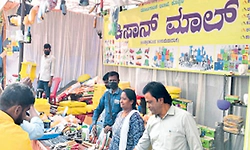 ಗವಿಮಠ ಜಾತ್ರೆಯಲ್ಲೊಂದು ಕಿಸಾನ್‌ ಮಾಲ್‌- ಕಡಿಮೆ ದರದಲ್ಲಿ ಉತ್ಪನ್ನ ಲಭ್ಯ