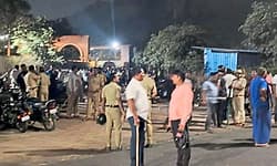 ಬಳ್ಳಾರಿ ಬ್ಯಾನರ್ ಗಲಾಟೆ: ಶಾಸಕರ ಸಹಿತ 67 ಜನರಿಗೆ ನೋಟಿಸ್   