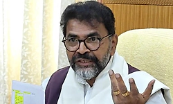 ಗ್ಯಾರಂಟಿಗೆ ಬಳಸಿದ ಪರಿಶಿಷ್ಟ ಹಣ ಮರುಪಾವತಿಸಿ: ಛಲವಾದಿ ನಾರಾಯಣಸ್ವಾಮಿ