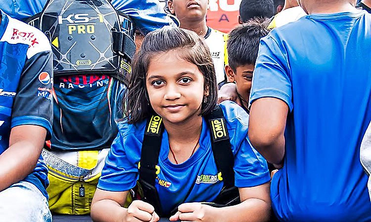 ಎಫ್‌ 1 ರೇಸಿಂಗ್‌ ಅಕಾಡೆಮಿಗೆ 9 ವರ್ಷದ ಬಾಲಕಿ! 