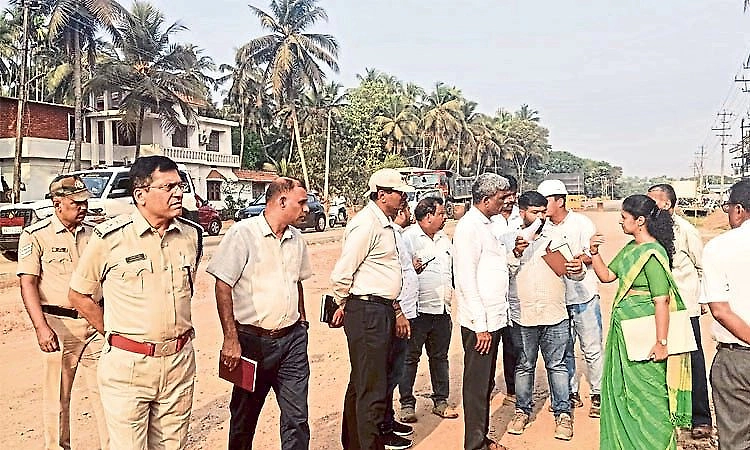 MP Kota Srinivas Poojary inspects NH-169A road work from Karavali Junction to Kalmadi bridge