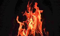 Bengaluru: ಪತ್ನಿ, ಅತ್ತೆ, ಮಾವನಿಗೆ ಪೆಟ್ರೋಲ್‌ ಸುರಿದು ಬೆಂಕಿ ಹಚ್ಚಿದ!