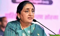 ಸುನೇತ್ರಾ ಪವಾರ್‌ ಅವಿರೋಧ ಆಯ್ಕೆ ನಿಶ್ಚಿತ; ಕಣದಿಂದ ಹಿಂದಕ್ಕೆ ಸರಿದ ಕಾಂಗ್ರೆಸ್ ಅಭ್ಯರ್ಥಿ