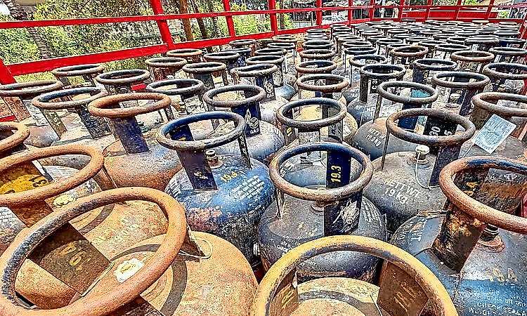 ರಾಜ್ಯದ ಗ್ಯಾಸ್‌ ಟ್ರಬಲ್‌ಗೆ ಕೇಂದ್ರ ಕಾರಣ: ಸರ್ಕಾರ