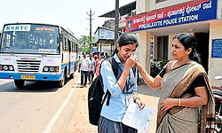 Punjalkatte: ವಿದ್ಯಾರ್ಥಿನಿ ಜತೆ ಬಸ್ ನಿರ್ವಾಹಕನ ಅಸಭ್ಯ ವರ್ತನೆ, ದೂರು ದಾಖಲು