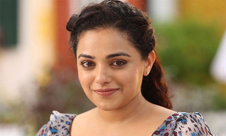 ಕಲಾವಿದರು ಗಡಿರೇಖೆ ಹಾಕಿಕೊಂಡರೆ ಸಮಸ್ಯೆ ಇರಲ್ಲ..ಜಾನ್ವಿ ಗ್ಲಾಮರ್‌ & ನಿತ್ಯಾ ಮೆನನ್‌ ಮಾತು