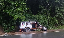 Six killed, three injured as Cruiser crashes into truck in Uttara Kannada