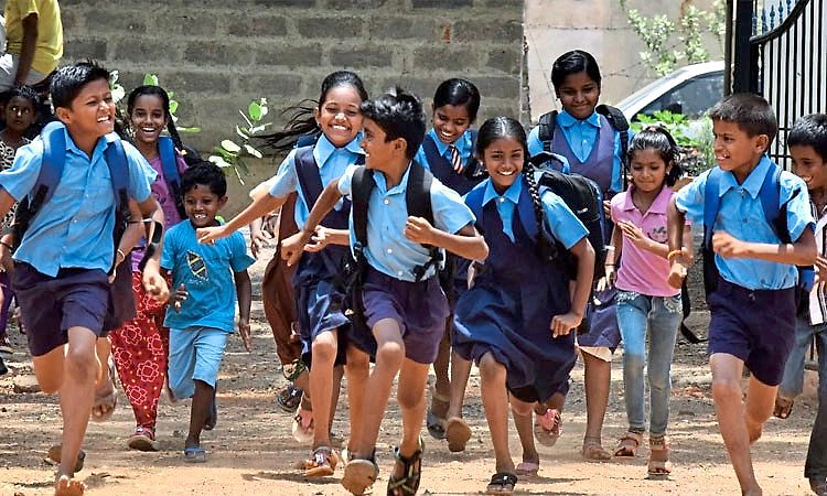 ಶಾಲೆ ಬಿಟ್ಟ 64573 ಮಕ್ಕಳಿಗೆ ‘ಕರ್ನಾಟಕ ಮುಕ್ತ ಶಾಲೆ’ ಪರೀಕ್ಷೆ!