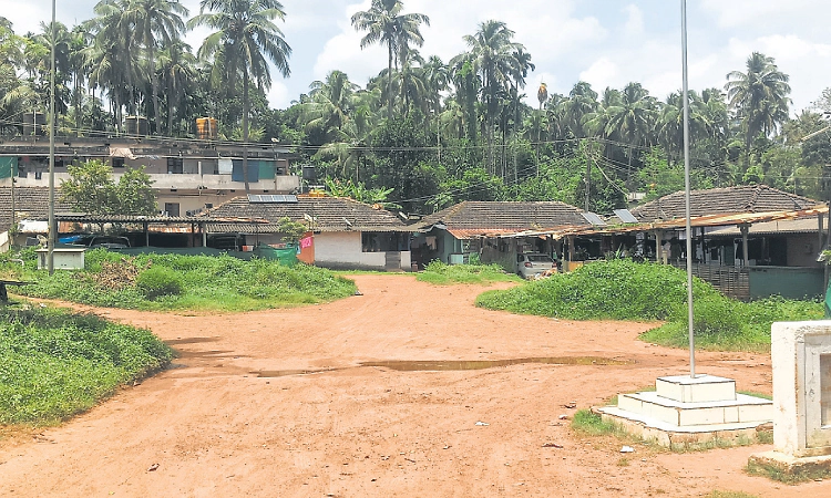 ಮನೆಗೆ ದಾಖಲೆ ಇದೆ, ಆದರೆ ಜಾಗದ ಹಕ್ಕು ಇಲ್ಲ!