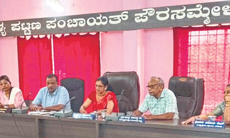 Sullia: ಪೈಪ್‌ಲೈನ್‌ ಕಾಮಗಾರಿ ಅವ್ಯವಸ್ಥೆ; ಆಕ್ರೋಶ
