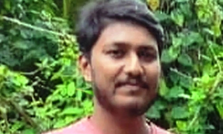 ಯಲ್ಲಾಪುರ: ಹೊಳೆಗೆ ಈಜಲು ಹೋಗಿದ್ದ ಯುವಕ ಶವವಾಗಿ ಪತ್ತೆ