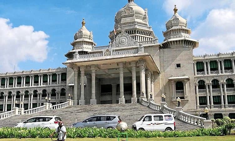 ನೇಮಕಾತಿಗಳಿಗೆ ಗ್ರಹಣ: ಇಳಿಯಲಿದೆಯೇ ಮೀಸಲು ಮಟ್ಟ?