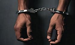 ಸರಕು ಸಾಗಣೆ ಲಾರಿಗಳನ್ನು ಸಾಗಿಸಲು 2.10 ಲಕ್ಷ ರೂ. ಲಂಚ ಅರಣ್ಯ ಅಧಿಕಾರಿ ಬಂಧನ