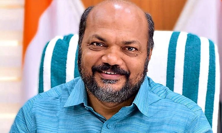 ಭಾಷಾ ಮಸೂದೆ ಅಧ್ಯಯನ ಮಾಡ್ದೆ ಸಿದ್ದು ವಿರೋಧ: ಕೇರಳ ಸಚಿವ ಕಿಡಿ   