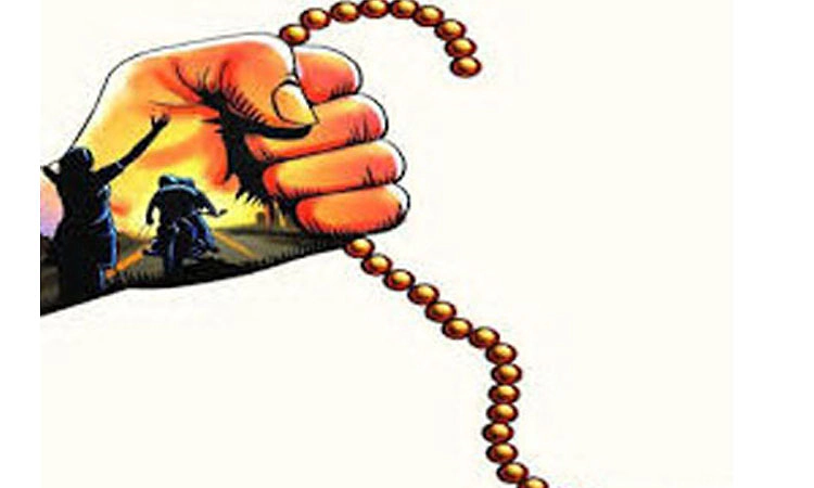 Bengaluru: ಮನೆ ಬಾಡಿಗೆಗೆ ಕೇಳುವ ನೆಪದಲ್ಲಿ ಮಹಿಳೆಯ ಸರ ಕಳವು