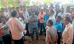 Moodigere: ಪ.ಪಂ ನಿಂದ ಪರವಾನಿಗೆ ಶುಲ್ಕದ ಬರೆ... ವರ್ತಕರಿಂದ ವಿರೋಧ