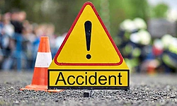 Kota: ಟೈಯರ್ ಸ್ಫೋಟಗೊಂಡು ತೂಪನ್ ವಾಹನ ಪಲ್ಟಿ, ತಪ್ಪಿದ ಭಾರೀ ಅನಾಹುತ