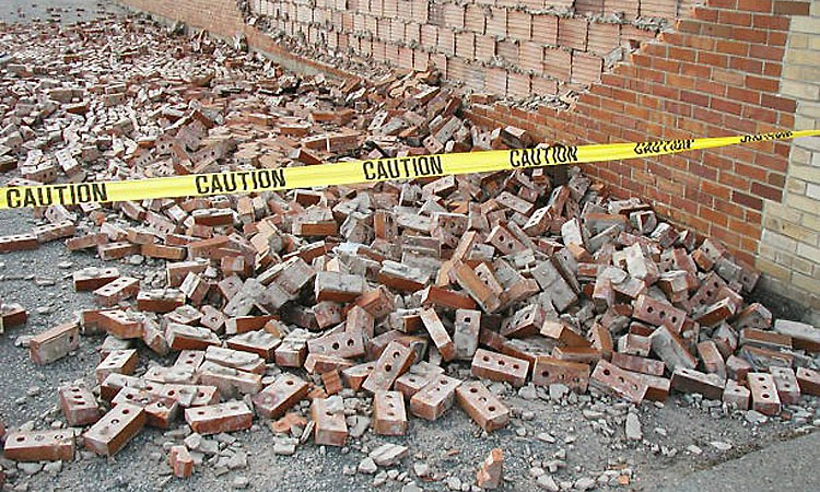 7 killed as wall collapses at Gurugram