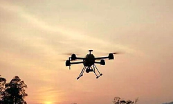 JK: ಸಾಂಬಾ ಜಿಲ್ಲೆಯ ಗಡಿ ಭಾಗದಲ್ಲಿ ಪಾಕ್ ಡ್ರೋನ್ ; ಭದ್ರತಾ ಪಡೆಗಳಿಂದ ತೀವ್ರ ಶೋಧ