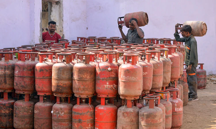 LPG Cylinder Shortage:ಎಲ್ ಪಿಜಿ ಸಿಲಿಂಡರ್‌ ಅಭಾವ-ವಿವಿಧ ನಗರಗಳ‌ ಹೋಟೆಲ್‌ ಉದ್ಯಮ ಬಂದ್?