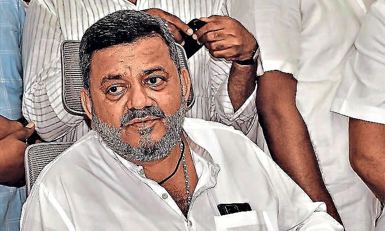 ಮನೆಯವರೆಲ್ಲ ರಾಜಕೀಯಕ್ಕೆ ಇಳಿದರೆ ಹೊಟ್ಟೆಗೆ ಹಿಟ್ಟು ಹಾಕುವವರು ಯಾರು?: ಸಚಿವ ಮಲ್ಲಿಕಾರ್ಜುನ್‌