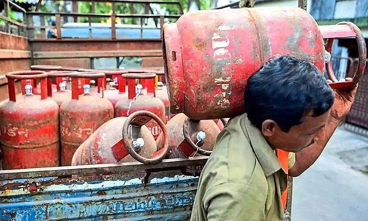 ದೇಶಾದ್ಯಂತ ‘ಗ್ಯಾಸ್‌’ ಟ್ರಬಲ್… ದಿಢೀರ್ ಸಮಸ್ಯೆಯೇಕೆ?