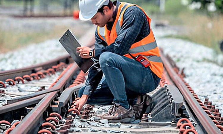 ಹಳಿ ನಿರ್ವಹಣೆ: ರೈಲು ಸಂಚಾರದಲ್ಲಿ ವ್ಯತ್ಯಯ