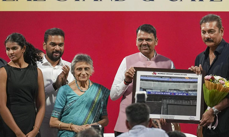 Wankhede; ರವಿಶಾಸ್ತ್ರಿ ಸ್ಟ್ಯಾಂಡ್ ಹೆಸರಿಟ್ಟು ಕ್ರಿಕೆಟ್ ದಿಗ್ಗಜನಿಗೆ ದೊಡ್ಡ ಗೌರವ