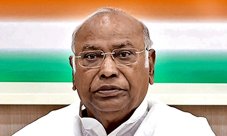 ಪ್ರವಾಹ ಪೀಡಿತ ನೇಪಾಳದೊಂದಿಗೆ ನಿಲ್ಲುವಂತೆ ಪ್ರಧಾನಿಗೆ ಪತ್ರ: ಮಲ್ಲಿಕಾರ್ಜುನ ಖರ್ಗೆ