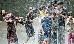 Mangaluru: ಮಳೆಗಾಲದಲ್ಲಿ ಆರೋಗ್ಯದ ಬಗ್ಗೆ ಜಾಗರೂಕತೆ ಇರಲಿ: ಡಿಎಚ್‌ಒ
