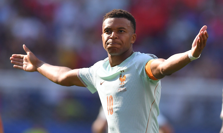 France storm into semi-finals for third consecutive time as Mbappe shines again