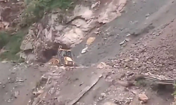 Fresh landslides halt traffic on Gangotri highway as heavy rain lashes Uttarkashi