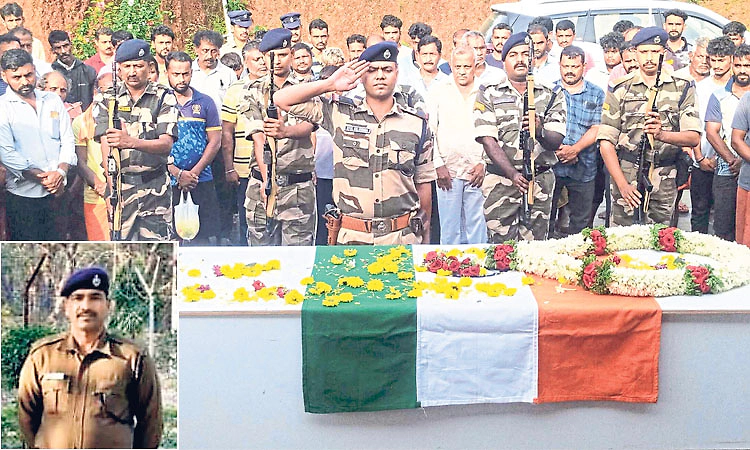 ಸರಕಾರಿ ಗೌರವಗಳೊಂದಿಗೆ ಯೋಧ ಸೀತಾರಾಮ ಗೌಡ ಅವರ ಅಂತ್ಯಸಂಸ್ಕಾರ