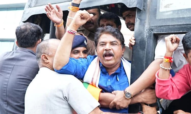 Parappana Agrahara;ದರ್ಶನ್ ಸಿಗರೇಟ್ ಸೇದಿದಕ್ಕೆ ಸುಪ್ರೀಂವರೆಗೆ ಹೋದಿರಿ, ಈಗ..;ಆರ್.ಅಶೋಕ್