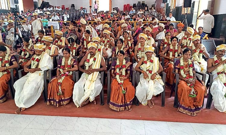 ಕಟಪಾಡಿ: ಉಚಿತ ಸಾಮೂಹಿಕ ವಿವಾಹ: ದಾಂಪತ್ಯ ಜೀವನಕ್ಕೆ ಕಾಲಿಟ್ಟ ಜೋಡಿಗಳು!