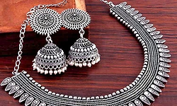 ಒಂದೇ ದಿನ 11,500 ಏರಿದ ಬೆಳ್ಳಿ ಬೆಲೆ: 1 ಕೆಜಿಗೆ ಈಗ 1.92 ಲಕ್ಷ ರೂ.