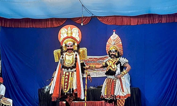 ವಿಮರ್ಶೆ; ಪರಂಪರೆಯ ಚೌಕಟ್ಟಿನಲ್ಲಿ ಮೂಡಿಬಂದ ರುದ್ರಭೀಮ ಮತ್ತು ಕರ್ಣಾರ್ಜುನ ಕಾಳಗ