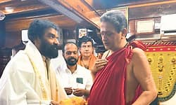 ಕೊಲ್ಲೂರು: ಡಾ| ಯೇಸುದಾಸ್‌ ಹುಟ್ಟುಹಬ್ಬ ಕೊಲ್ಲೂರು ದೇಗುಲದಲ್ಲಿ ಆಚರಣೆ