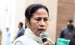 I-PAC raids: ಸಿಎಂ ಮಮತಾ ಬ್ಯಾನರ್ಜಿ ಹಸ್ತಕ್ಷೇಪ: ಸುಪ್ರೀಂ ಕೋರ್ಟ್ ಮೊರೆ ಹೋದ ಇ.ಡಿ.