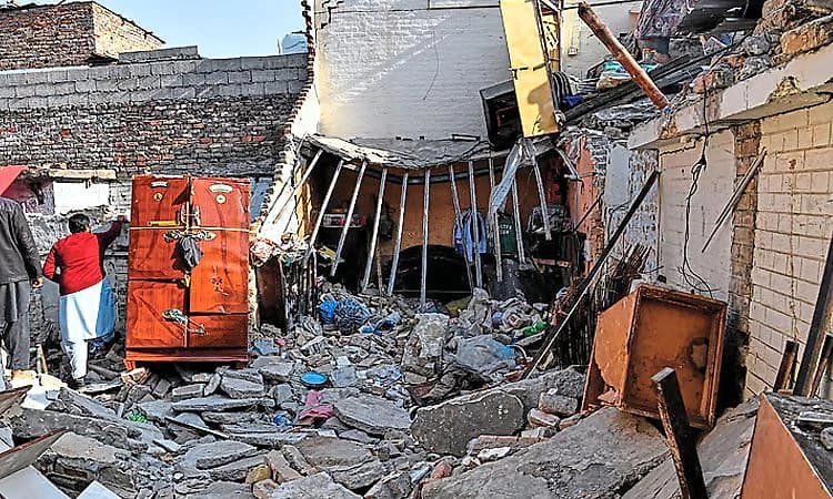 Tragedy: ಮದುವೆ ಮನೆಯಲ್ಲಿ ಗ್ಯಾಸ್‌ ಸಿಲಿಂಡರ್ ಸ್ಫೋಟ: ನವದಂಪತಿ ಸೇರಿ 8 ಮಂದಿ ದಾರುಣ ಸಾವು