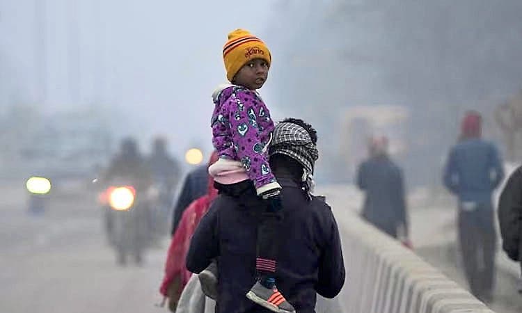 ಶೀತ ಗಾಳಿ, ತೀವ್ರ ಚಳಿಗೆ ಉತ್ತರ ಭಾರತ ಗಡಗಡ!