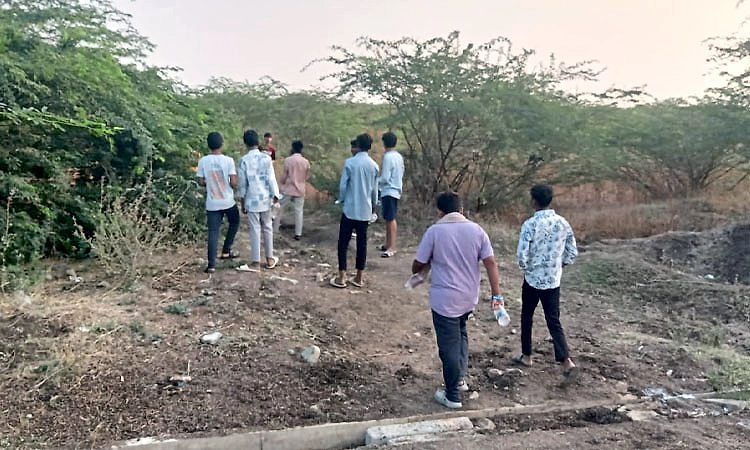 Wadi:ಬಯಲು ಶೌಚದತ್ತ ನೂರಾರು ಮಕ್ಕಳು: ವಸತಿ ಶಾಲೆ ವಿದ್ಯಾರ್ಥಿಗಳಿಗೆ ಜಲಾಘಾತ