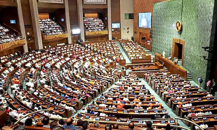 ಲೋಕಸಭೆಯಲ್ಲಿ ಸ್ಪೀಕರ್ ವಿರುದ್ಧದ ಅವಿಶ್ವಾಸ ನಿರ್ಣಯ ವಜಾ... ಪ್ರತಿಪಕ್ಷಗಳ ಹೋರಾಟಕ್ಕೆ ಸೋಲು