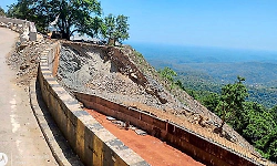 Temporary bus transit arrangement introduced at Hulikal Ghat after landslide