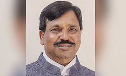 ಒಕ್ಕಲೆಬ್ಬಿಸುವುದರ ವಿರುದ್ಧ ಕೆಡಿಪಿ ಸಭೆಯಲ್ಲೇ ಕಣ್ಣೀರಿಟ್ಟ ಉಪಸಭಾಪತಿ ಲಮಾಣಿ!