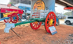 ಸುರತ್ಕಲ್‌ನಲ್ಲಿ ಎತ್ತಿನಗಾಡಿ ಮಾರಾಟಕ್ಕಿದೆ-ಹೊಸ ಬದುಕಿನ ನಿರೀಕ್ಷೆಯಲ್ಲಿ ಜಟಕಾ ಬಂಡಿ!